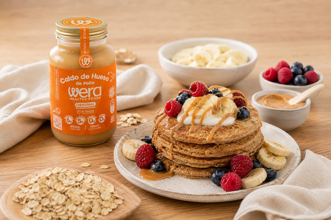 ¿Caldo de hueso en unos hotcakes? Descubre esta receta alta en proteína...